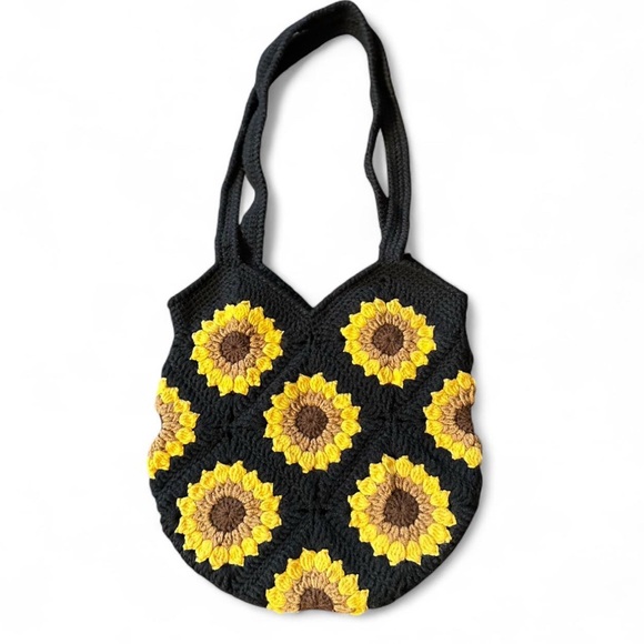 Handbags - Sunflower Crochet Tote Bag - Black and Yellow